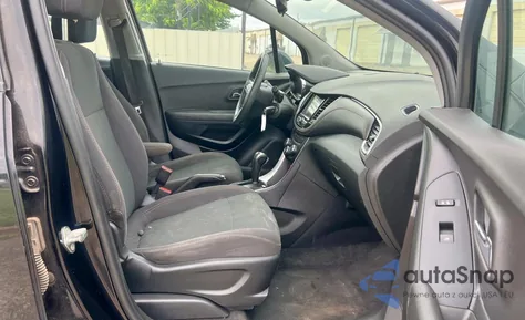 2018 Chevrolet Trax Ls from USA, damaged, VIN 3GNCJKSB3JL376384